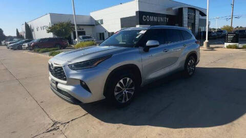 2021 Toyota Highlander Hybrid XLE