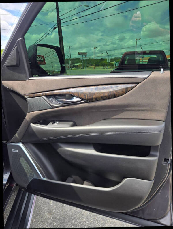 2016 Cadillac Escalade ESV Platinum