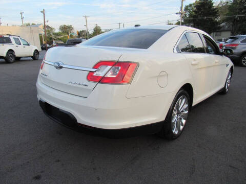 2010 Ford Taurus Limited
