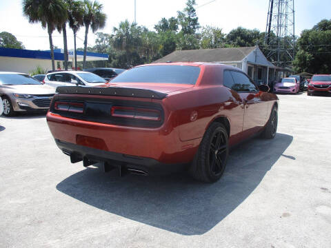 2020 Dodge Challenger SXT