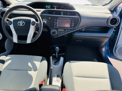 2013 Toyota Prius c Four
