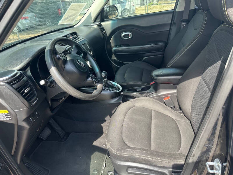 2016 Kia Soul +