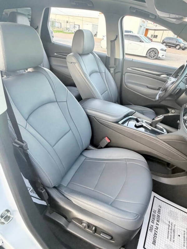 2020 Buick Enclave Essence
