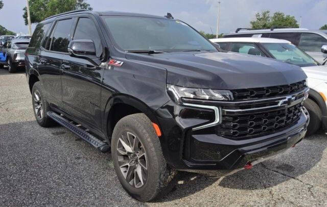 Used 2022 Chevrolet Tahoe Z71 with VIN 1GNSKPKD5NR159330 for sale in Bloomington, IL