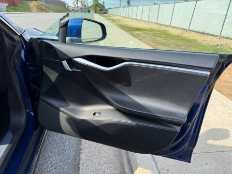 2016 Tesla Model S 70