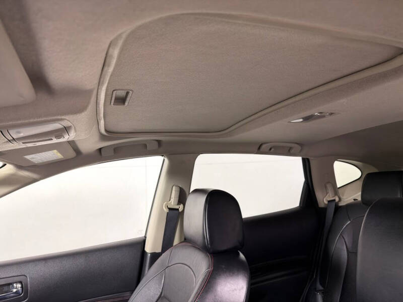 2012 Nissan Rogue S
