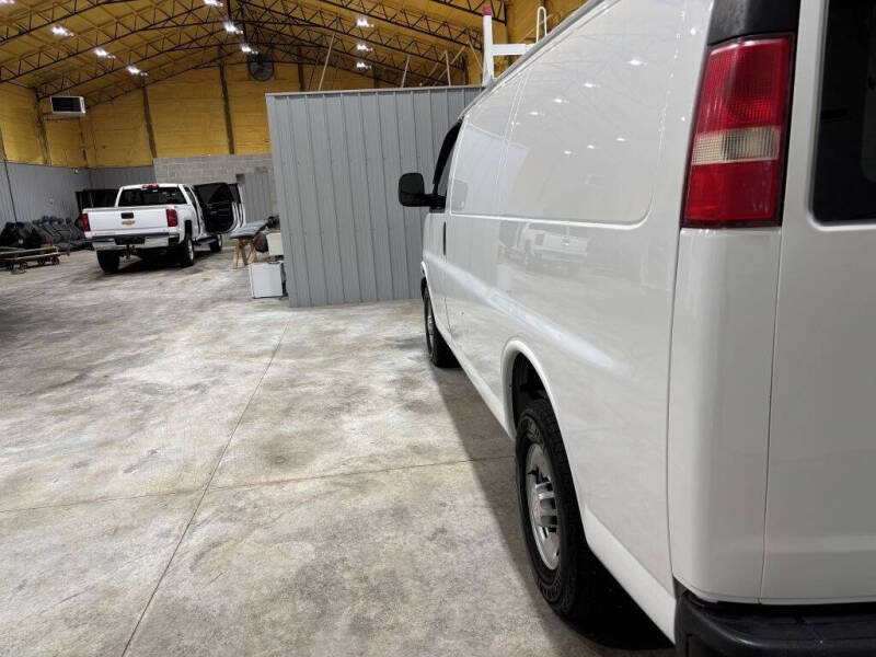 2017 Chevrolet Express 2500