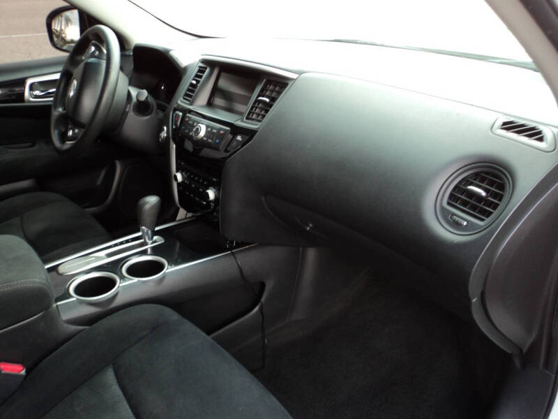 2014 Nissan Pathfinder S