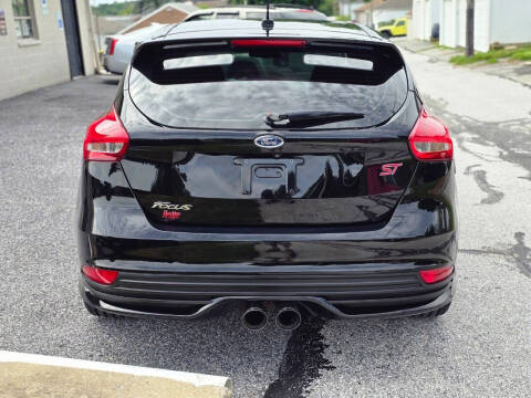 2018 Ford Focus ST