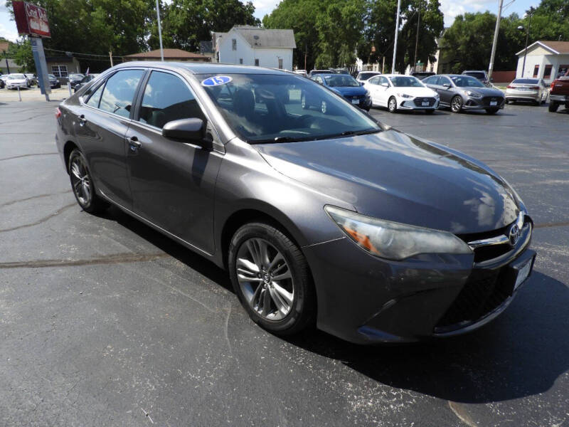 2015 Toyota Camry for sale at Grant Park Auto Sales in Rockford IL