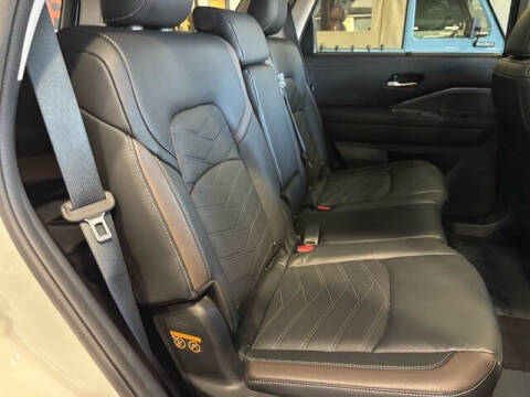 2024 Nissan Pathfinder Platinum