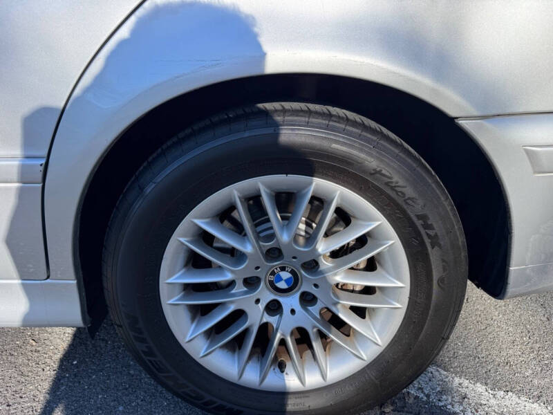 2003 BMW 5 Series 530i