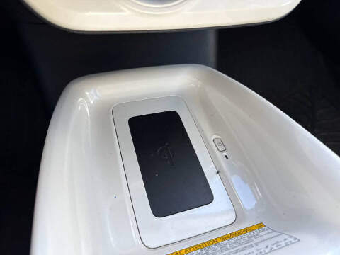 2017 Toyota Prius Three Touring