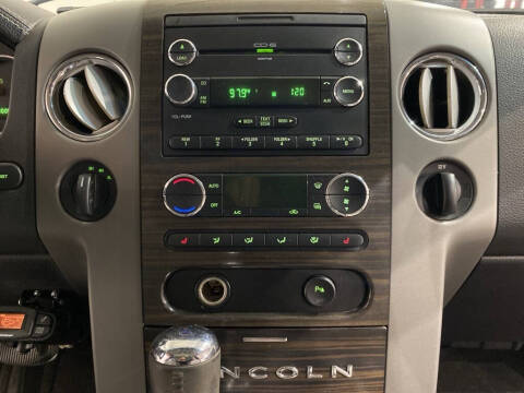 2008 Lincoln Mark LT