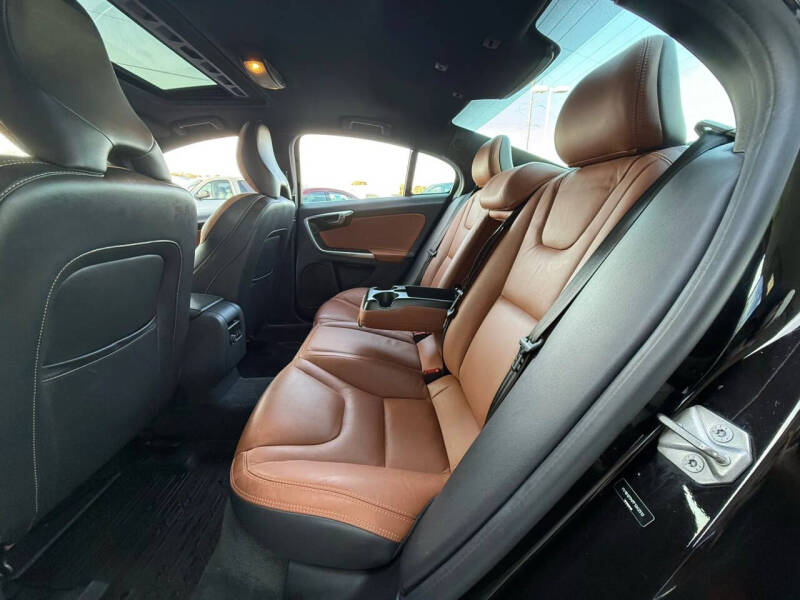 2015 Volvo S60 T5 Platinum