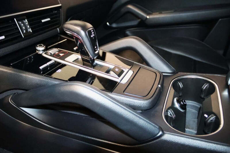 2023 Porsche Cayenne