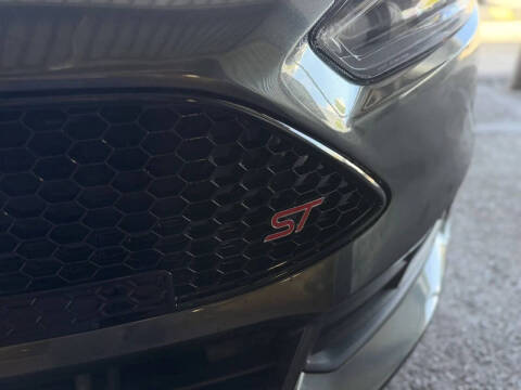 2017 Ford Focus ST