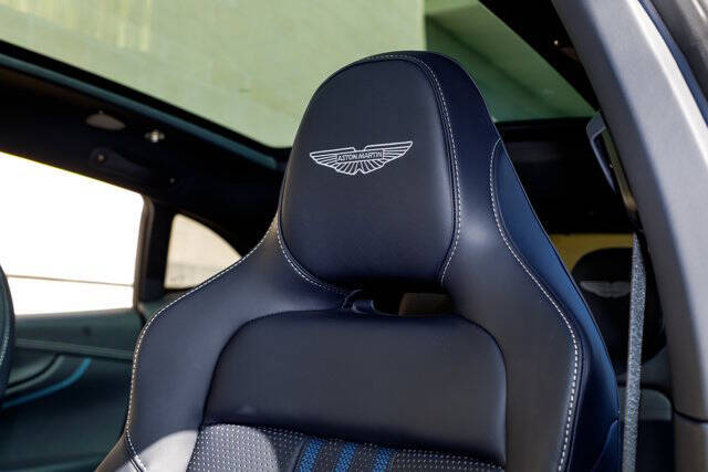 2025 Aston Martin DBX 707