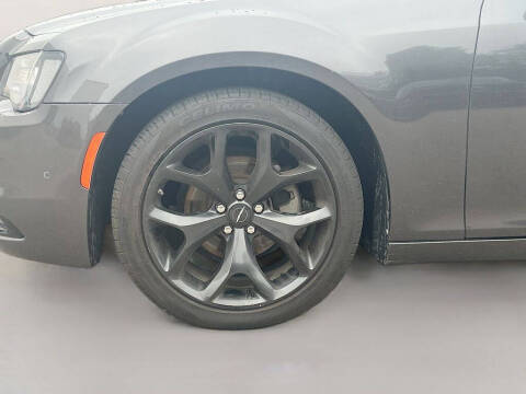 2022 Chrysler 300 S V6