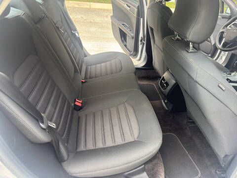 2018 Ford Fusion Hybrid SE