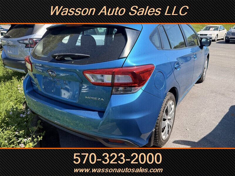 2019 Subaru Impreza 2.0i