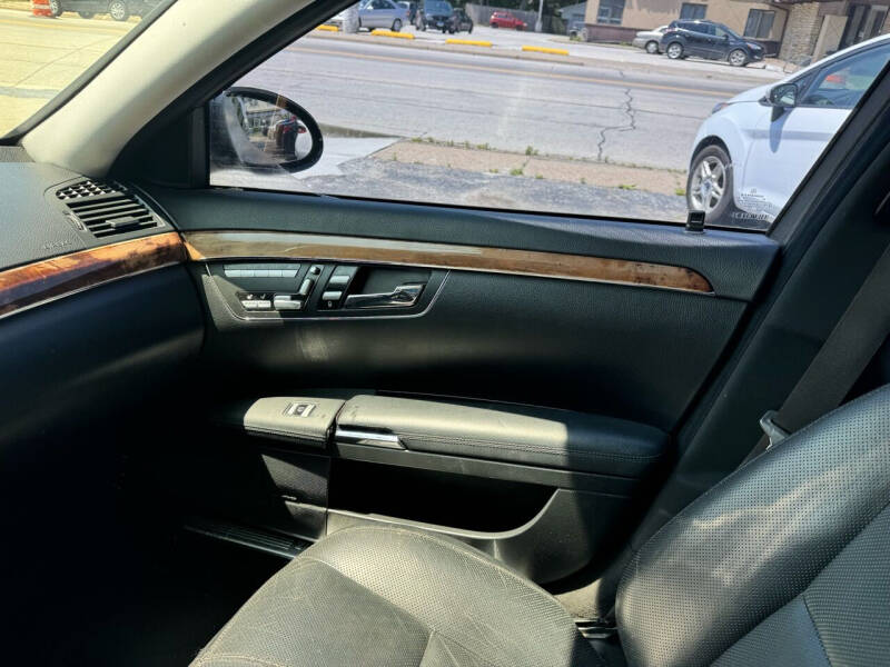 2007 Mercedes-Benz S-Class S 550