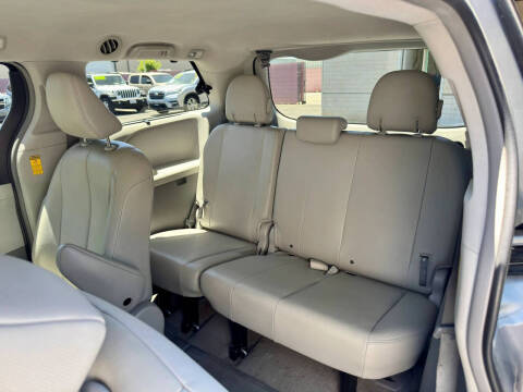 2014 Toyota Sienna