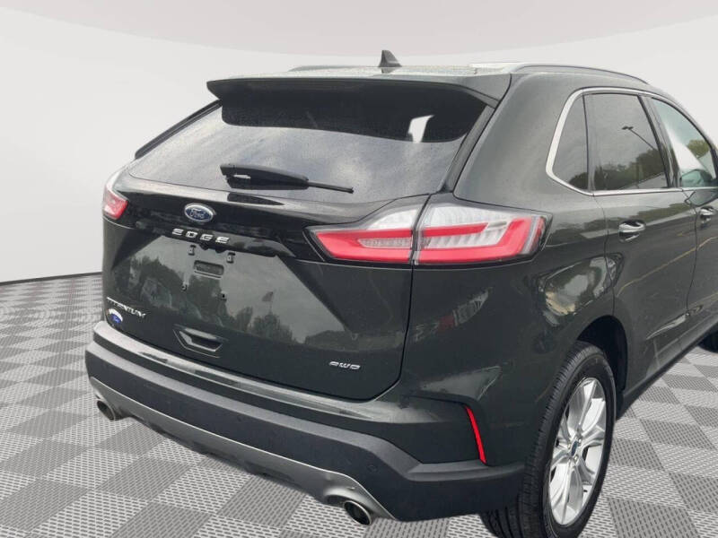2022 Ford Edge Titanium