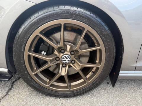 2016 Volkswagen Golf R
