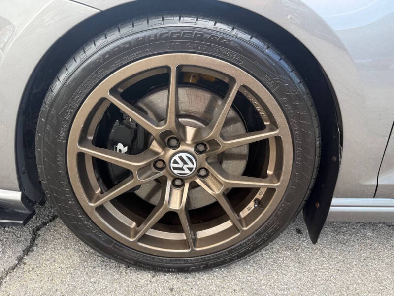 2016 Volkswagen Golf R