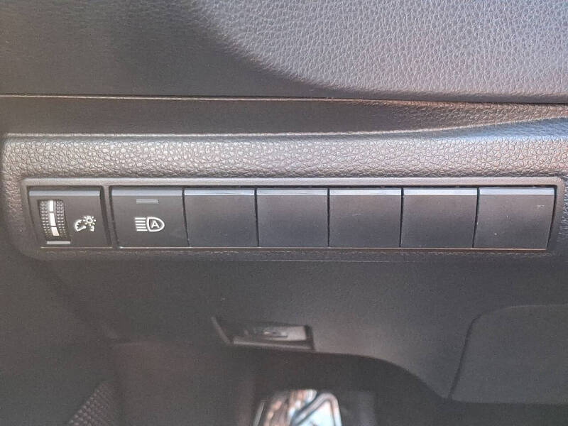 2022 Toyota Corolla Hatchback SE