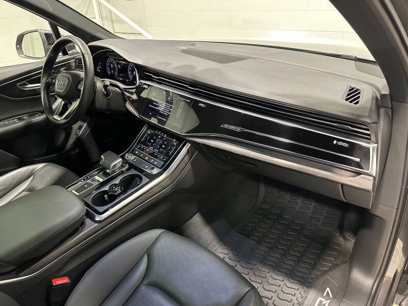 2021 Audi Q7 quattro Premium Plus 55 TFSI