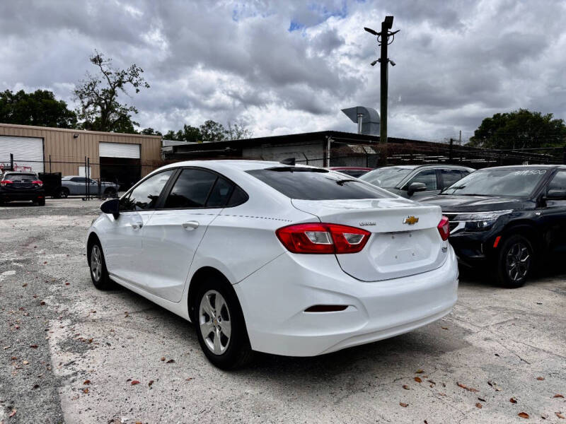 2017 Chevrolet Cruze LS Auto
