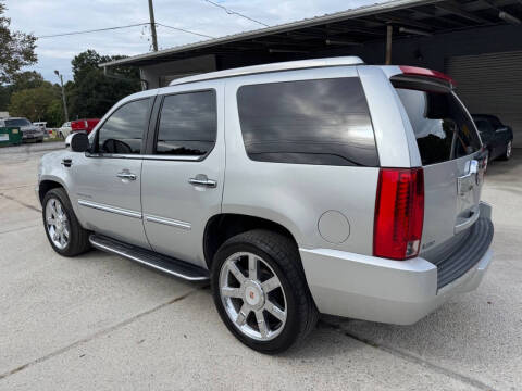 2011 Cadillac Escalade Luxury
