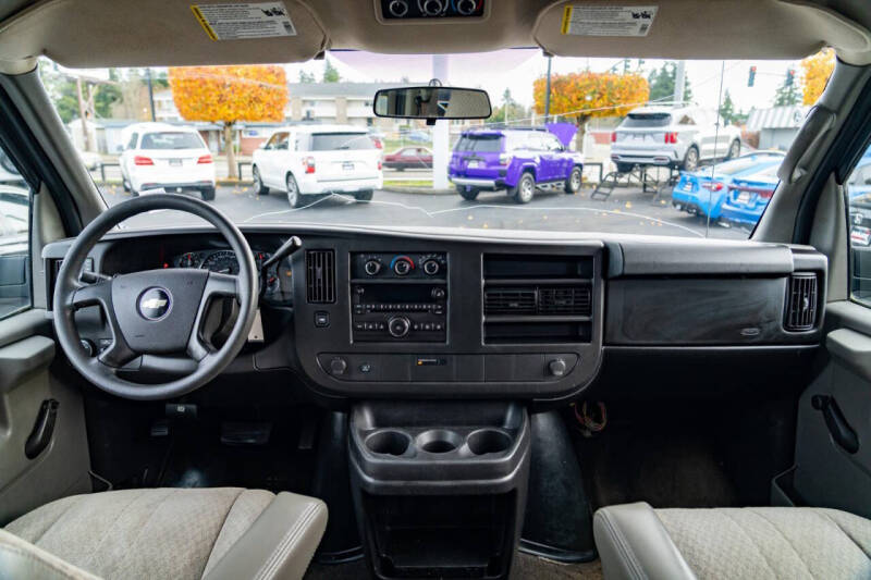 2009 Chevrolet Express LS 1500