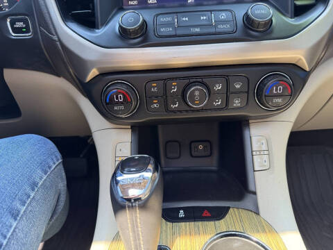 2019 GMC Acadia Denali