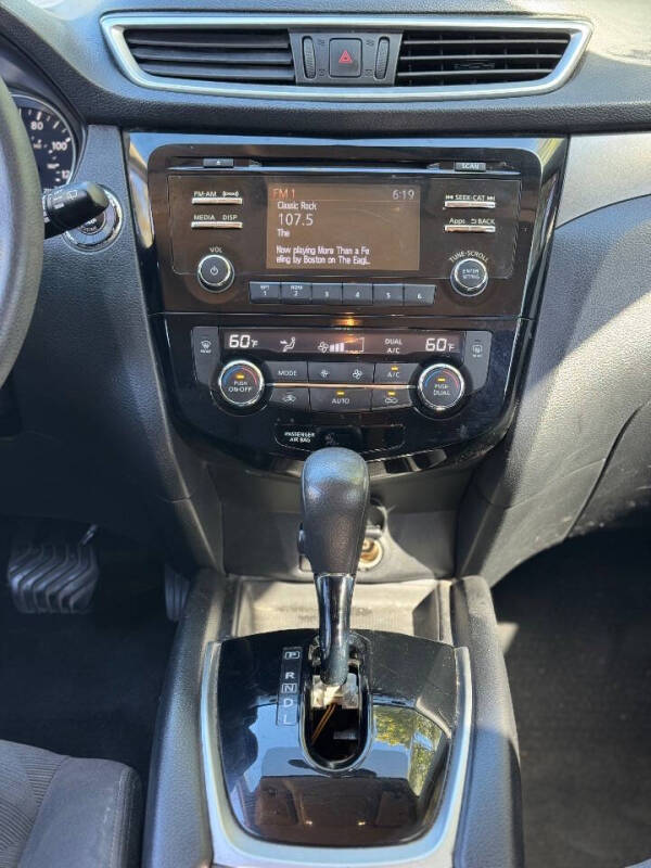 2015 Nissan Rogue S