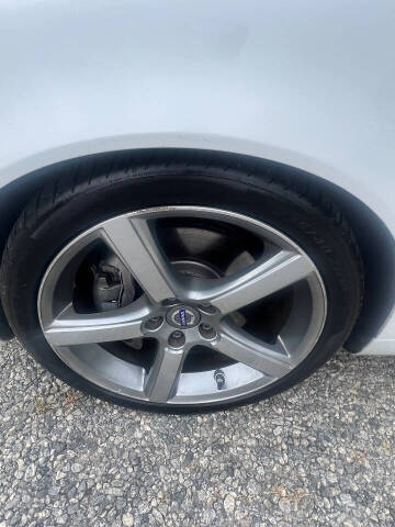 2011 Volvo C70 T5