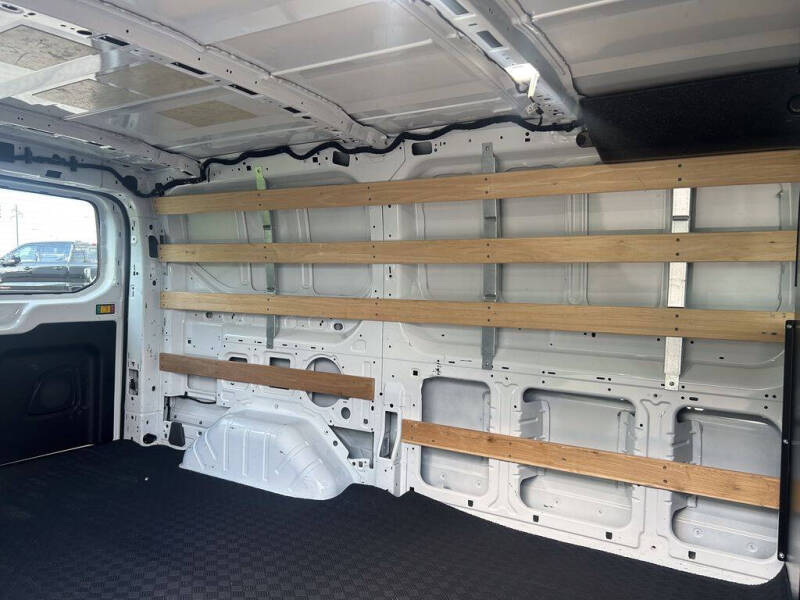 2025 Ford Transit