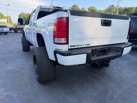 2011 GMC Sierra 2500HD Denali