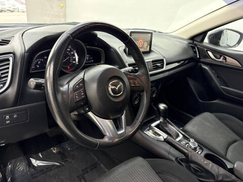 2016 Mazda MAZDA3 i Touring