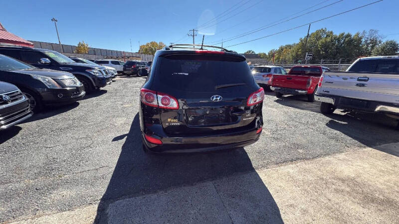 2011 Hyundai Santa Fe SE