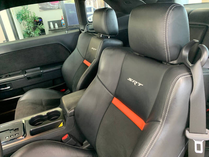 2008 Dodge Challenger SRT8