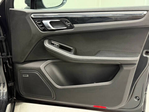 2018 Porsche Macan S