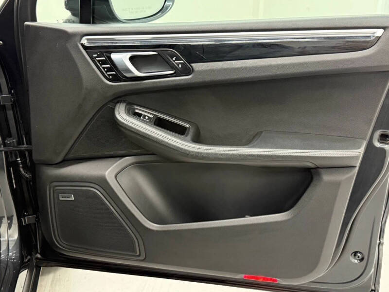 2018 Porsche Macan S