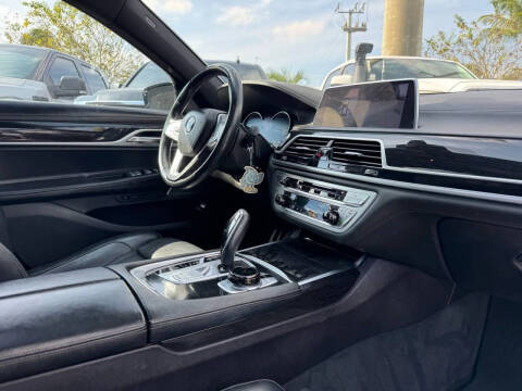 2019 BMW 7 Series 740i
