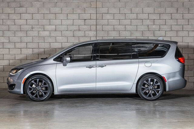 2018 Chrysler Pacifica Touring Plus