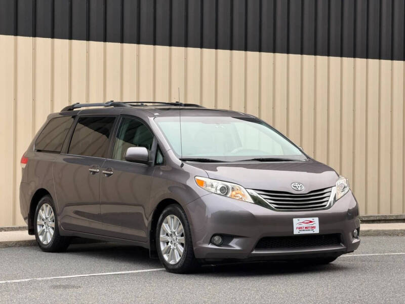 2012 Toyota Sienna