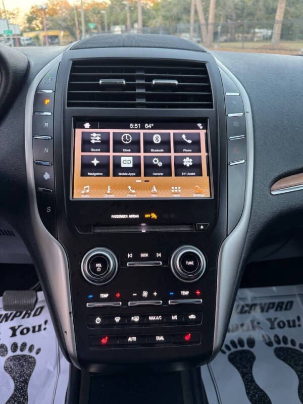 2019 Lincoln MKC Select