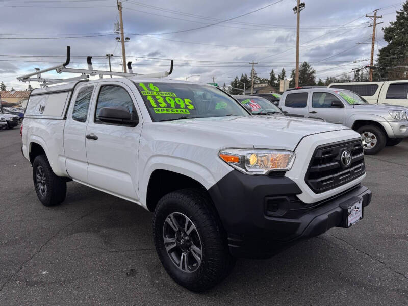 2016 Toyota Tacoma SR
